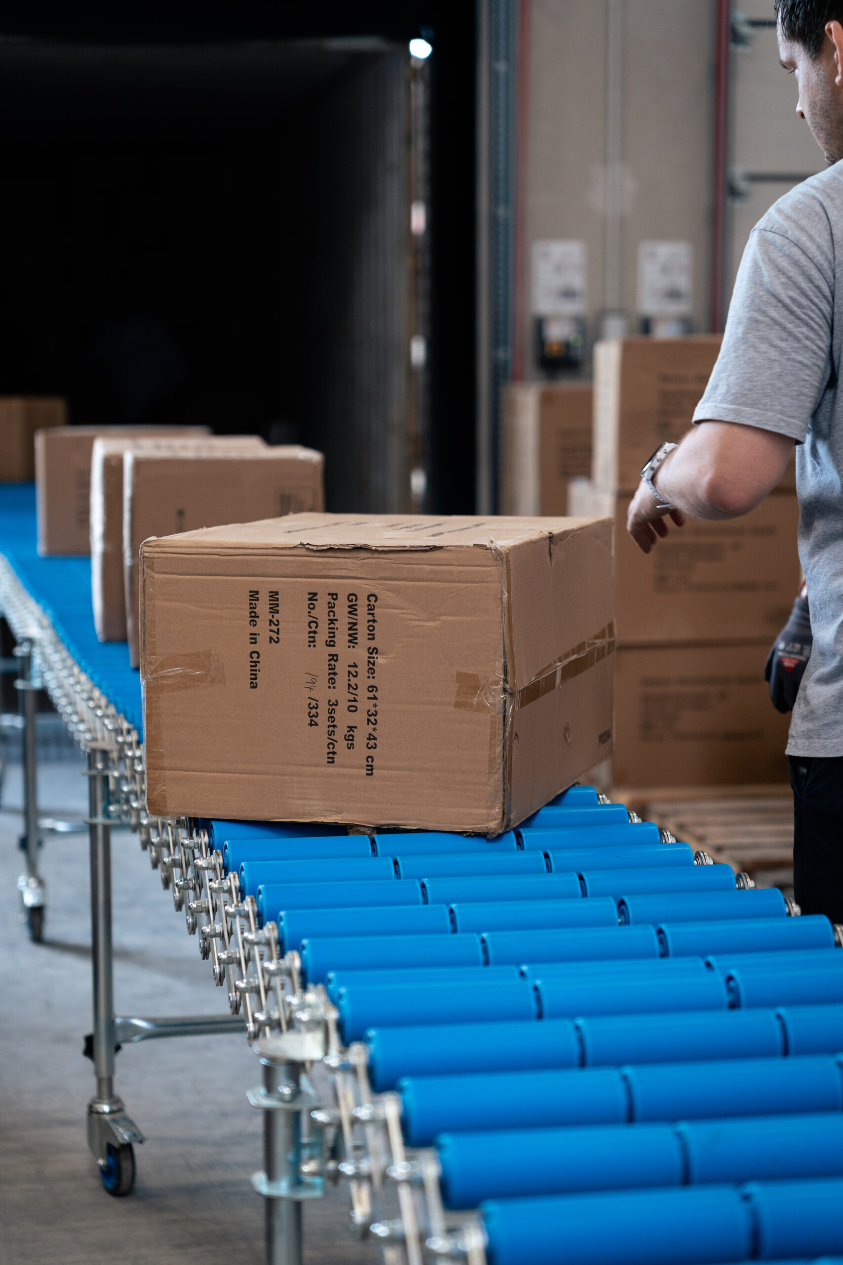 Sayano Logistics – FBA-Vorbereitung im Lager Halle